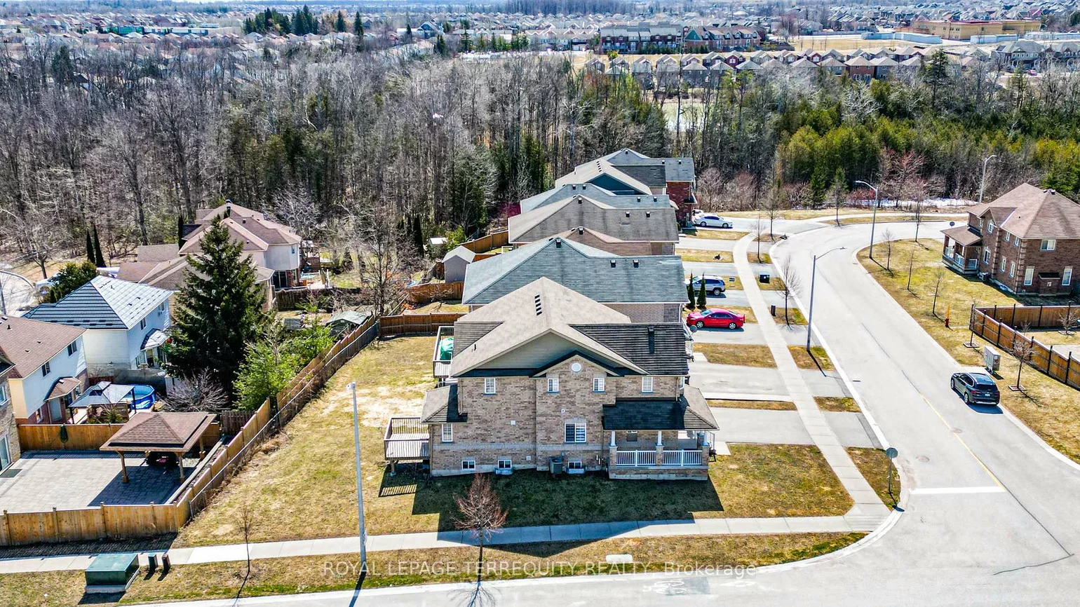 2251, Whitewood, Alcona, Innisfil