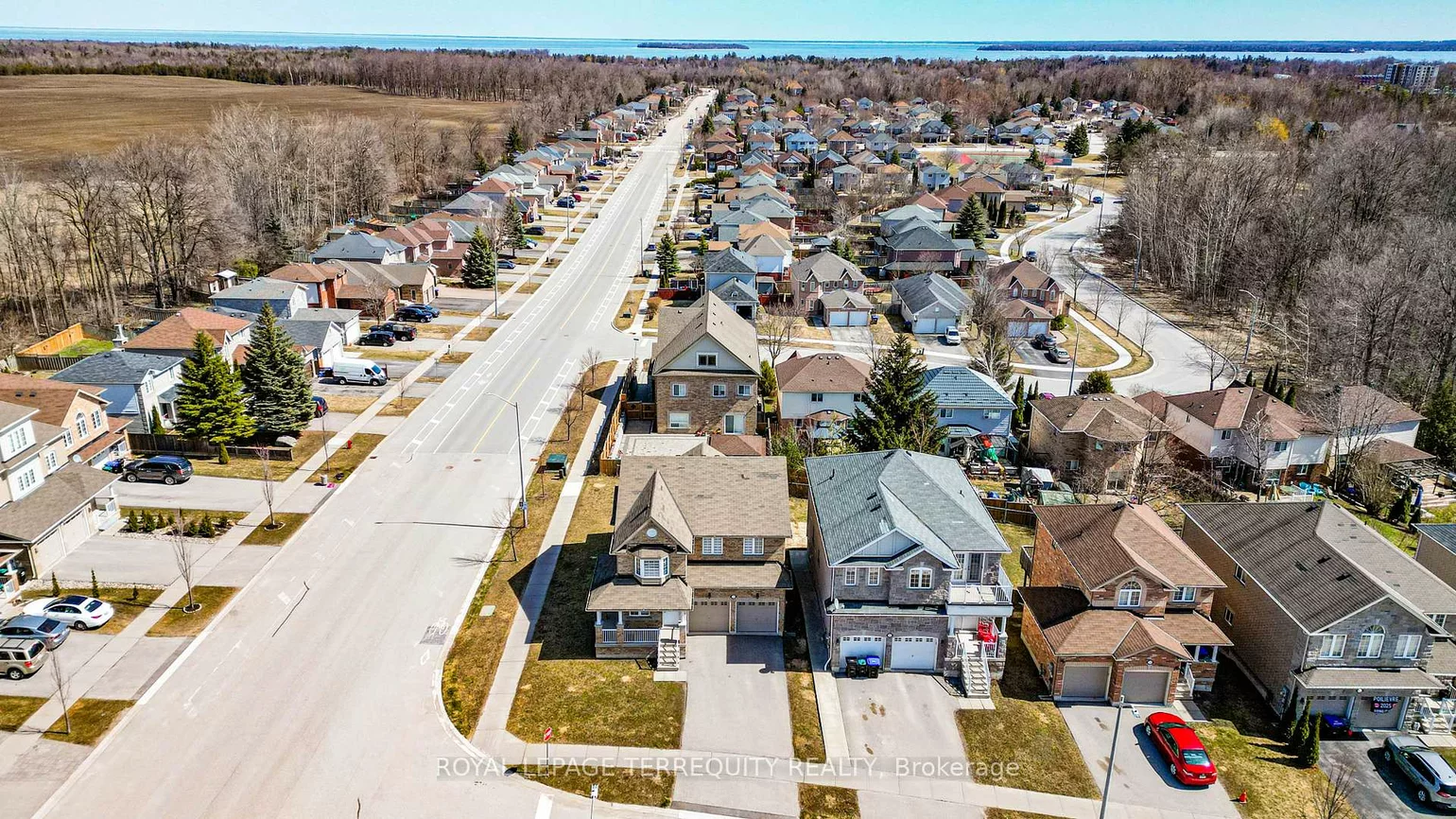 2251, Whitewood, Alcona, Innisfil