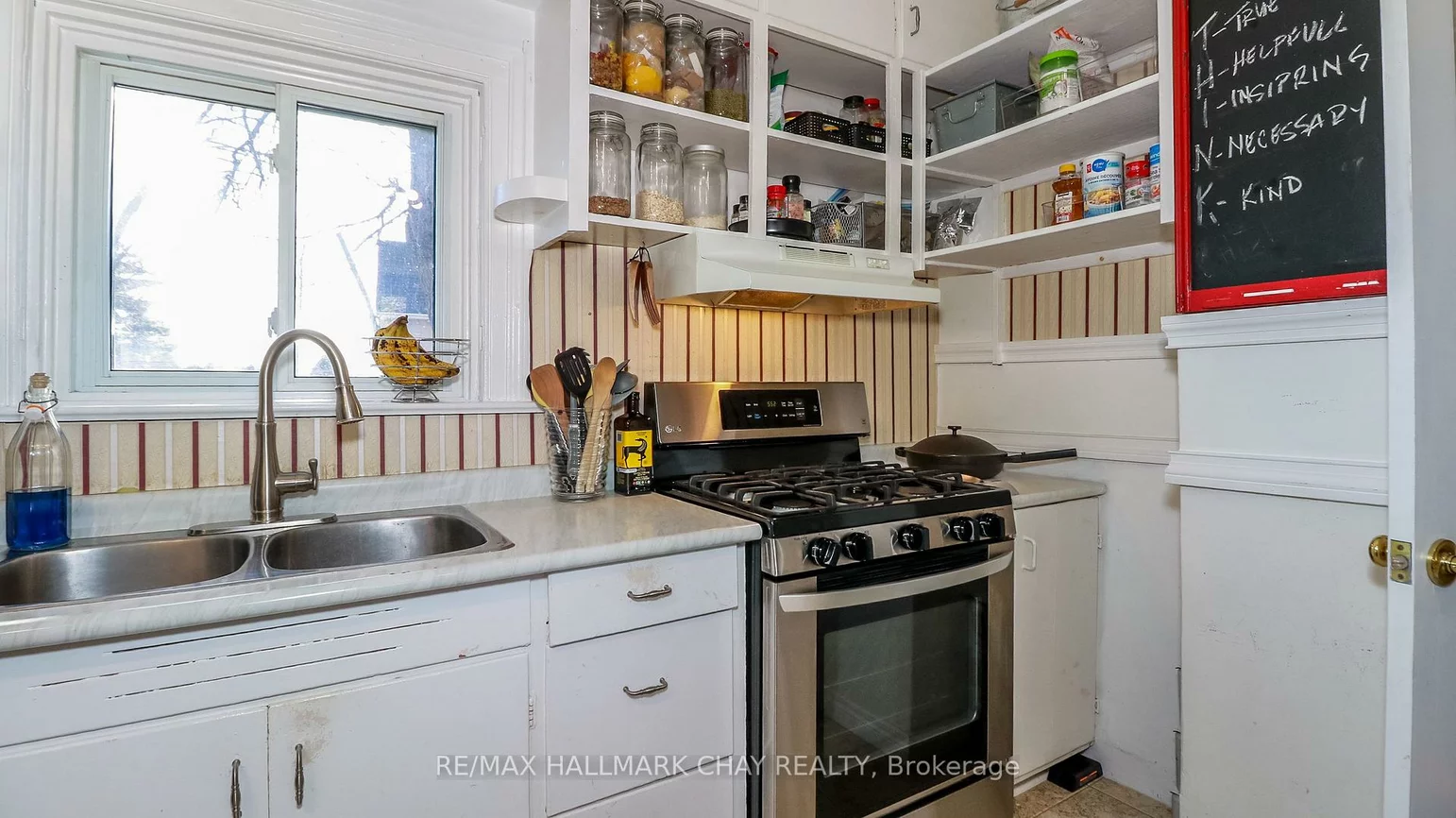2223, Victoria, Stroud, Innisfil
