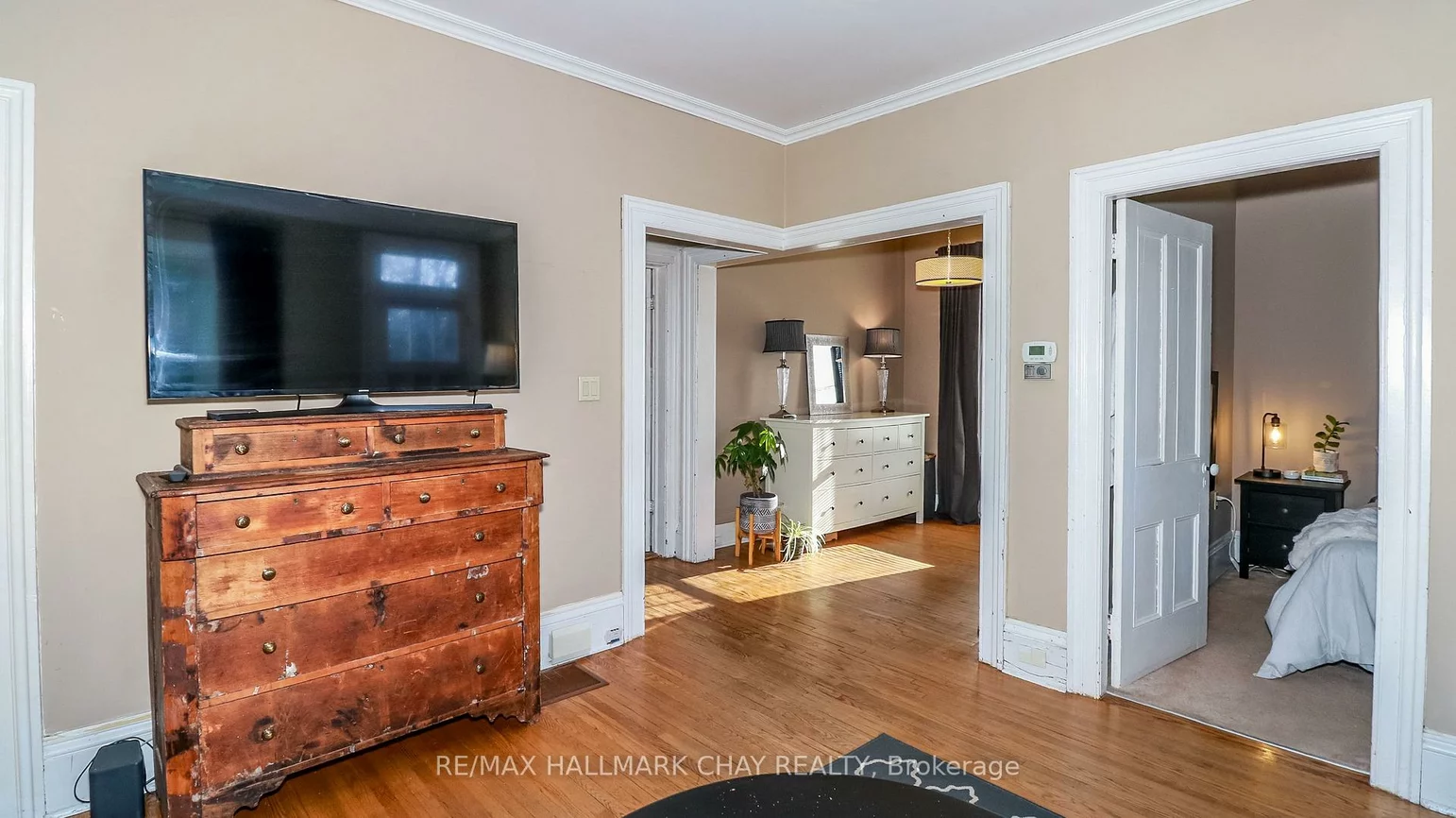 2223, Victoria, Stroud, Innisfil