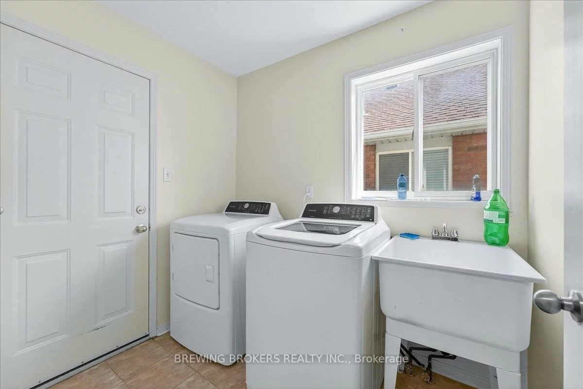 1067, Leslie, Alcona, Innisfil