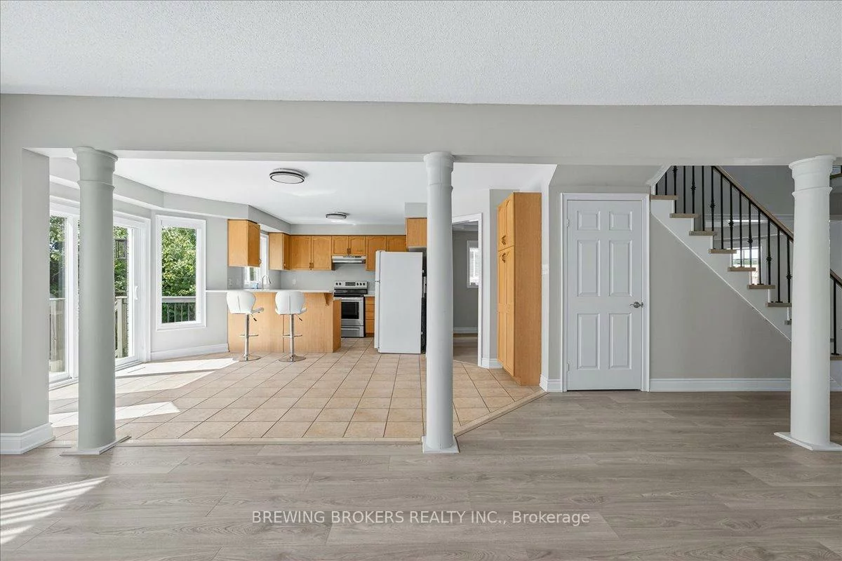 1067, Leslie, Alcona, Innisfil