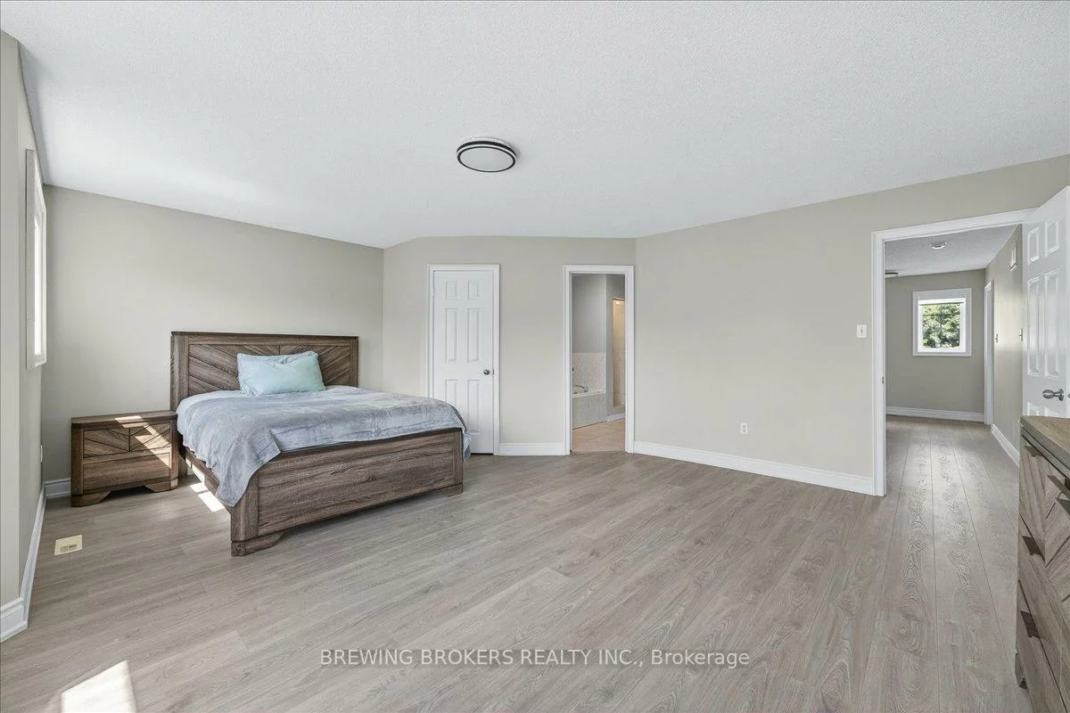 1067, Leslie, Alcona, Innisfil