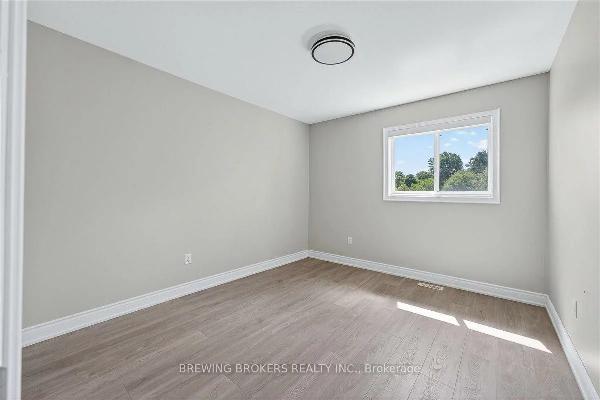 1067, Leslie, Alcona, Innisfil
