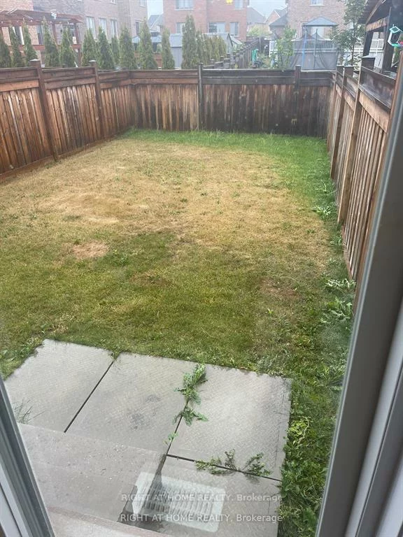 2051, Dale, Alcona, Innisfil
