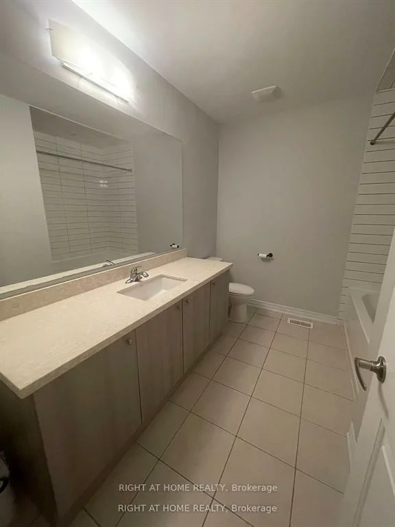 2051, Dale, Alcona, Innisfil