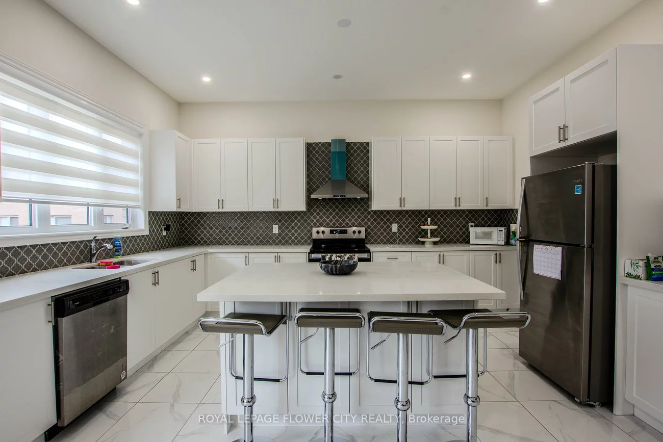 1114, Wickham, Alcona, Innisfil