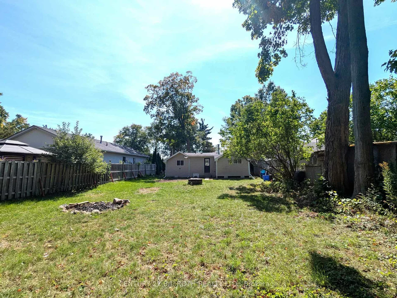 696, Hastings, Alcona, Innisfil