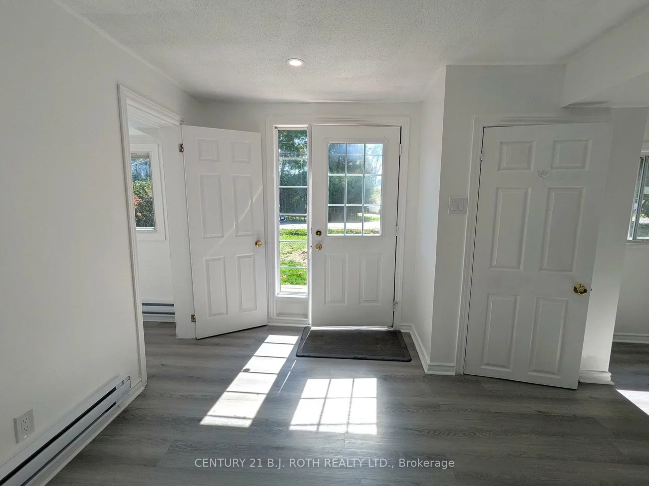 696, Hastings, Alcona, Innisfil