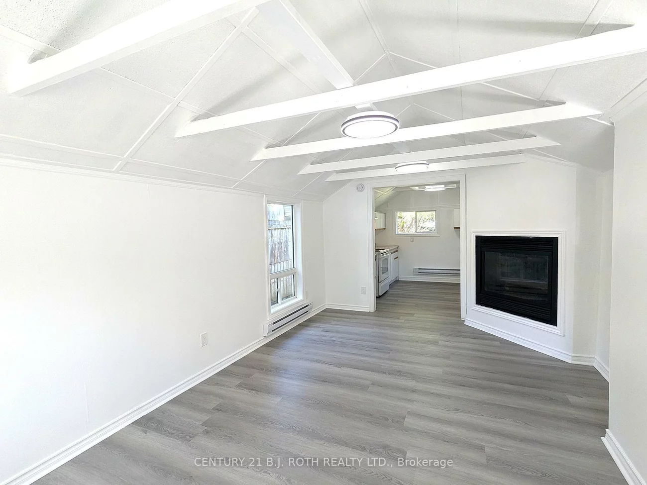 696, Hastings, Alcona, Innisfil