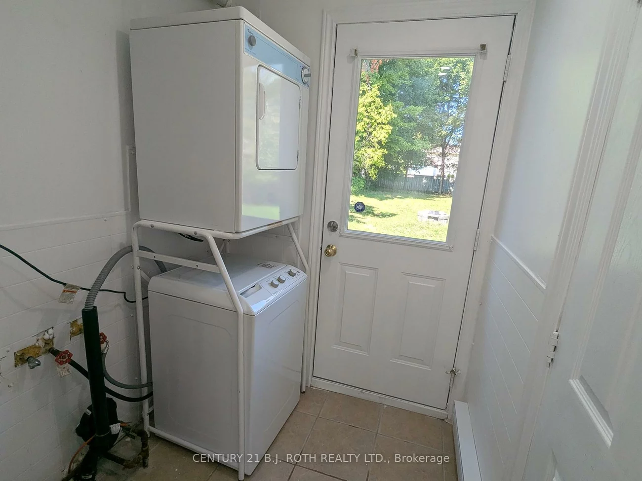 696, Hastings, Alcona, Innisfil