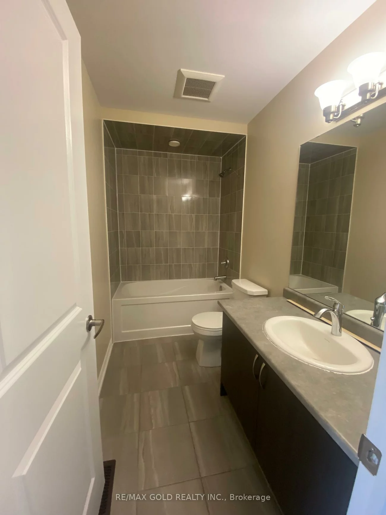 2242, Grainger, Alcona, Innisfil