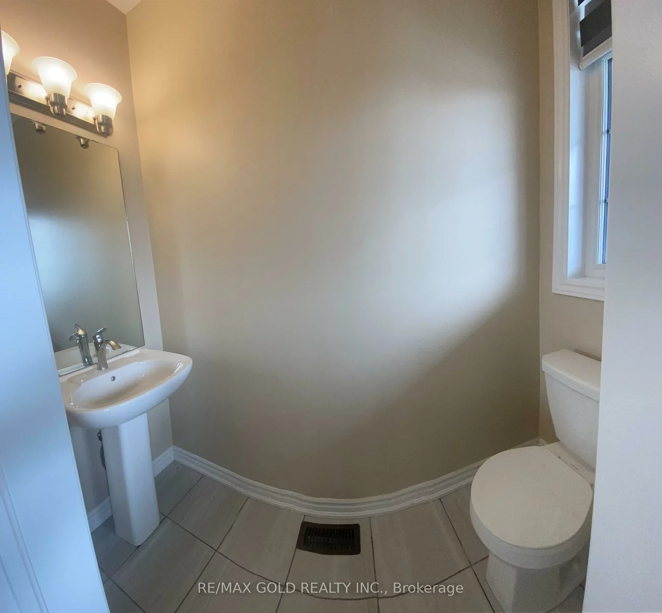 2242, Grainger, Alcona, Innisfil