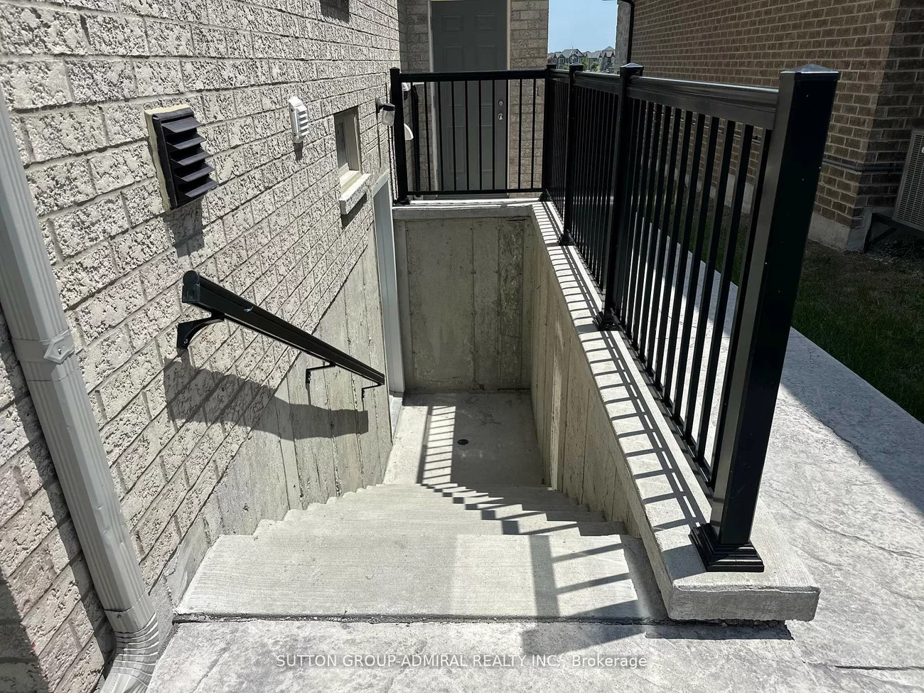1584, Sharpe, Alcona, Innisfil