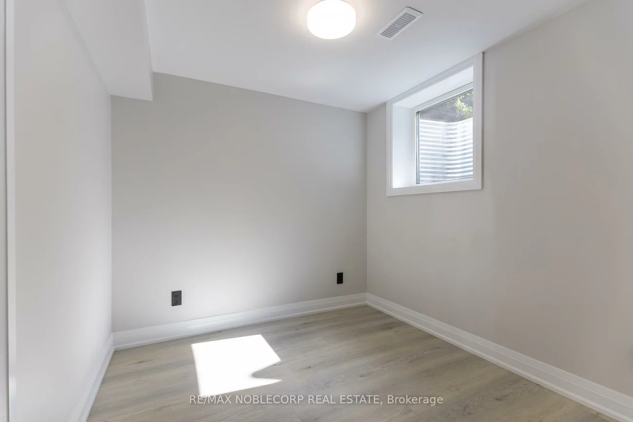 789, Candaras, Alcona, Innisfil