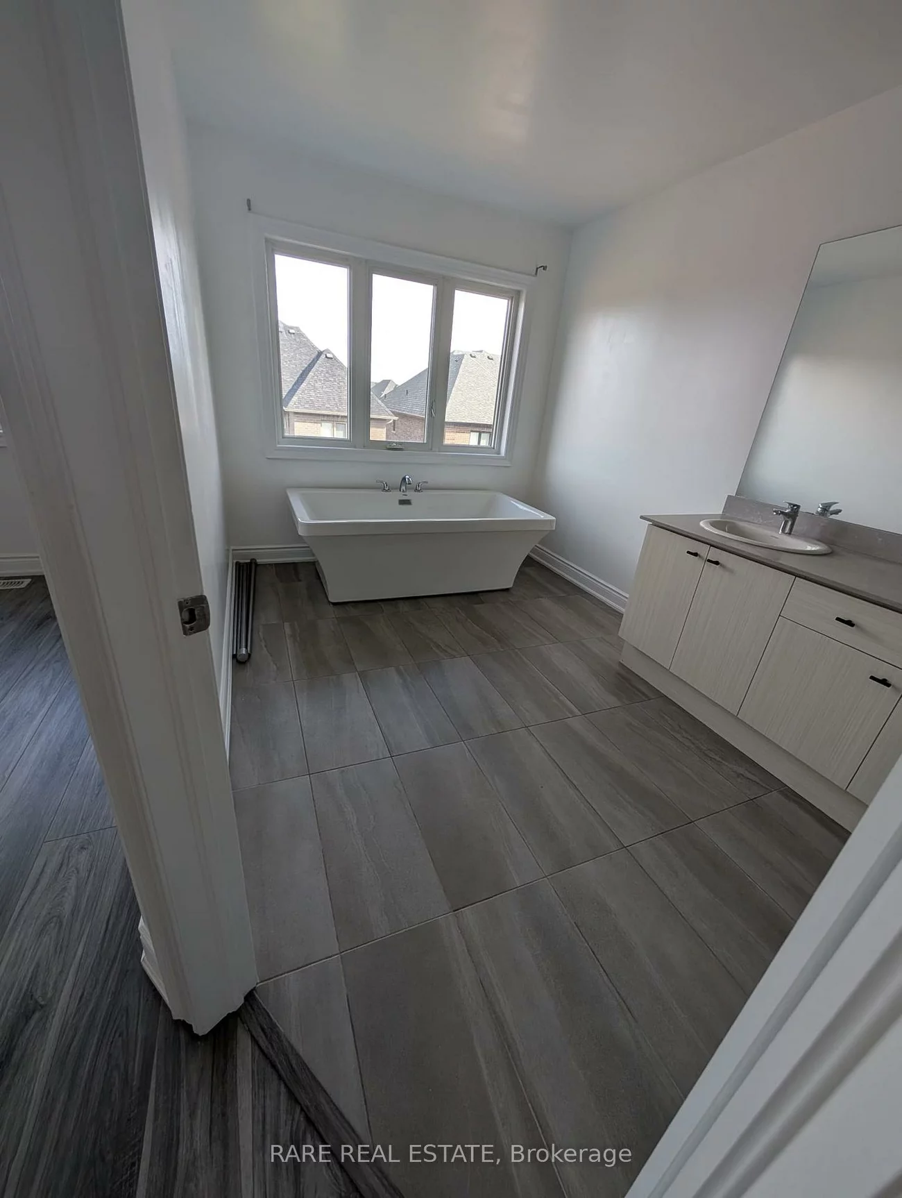 2131, Wilson, Alcona, Innisfil