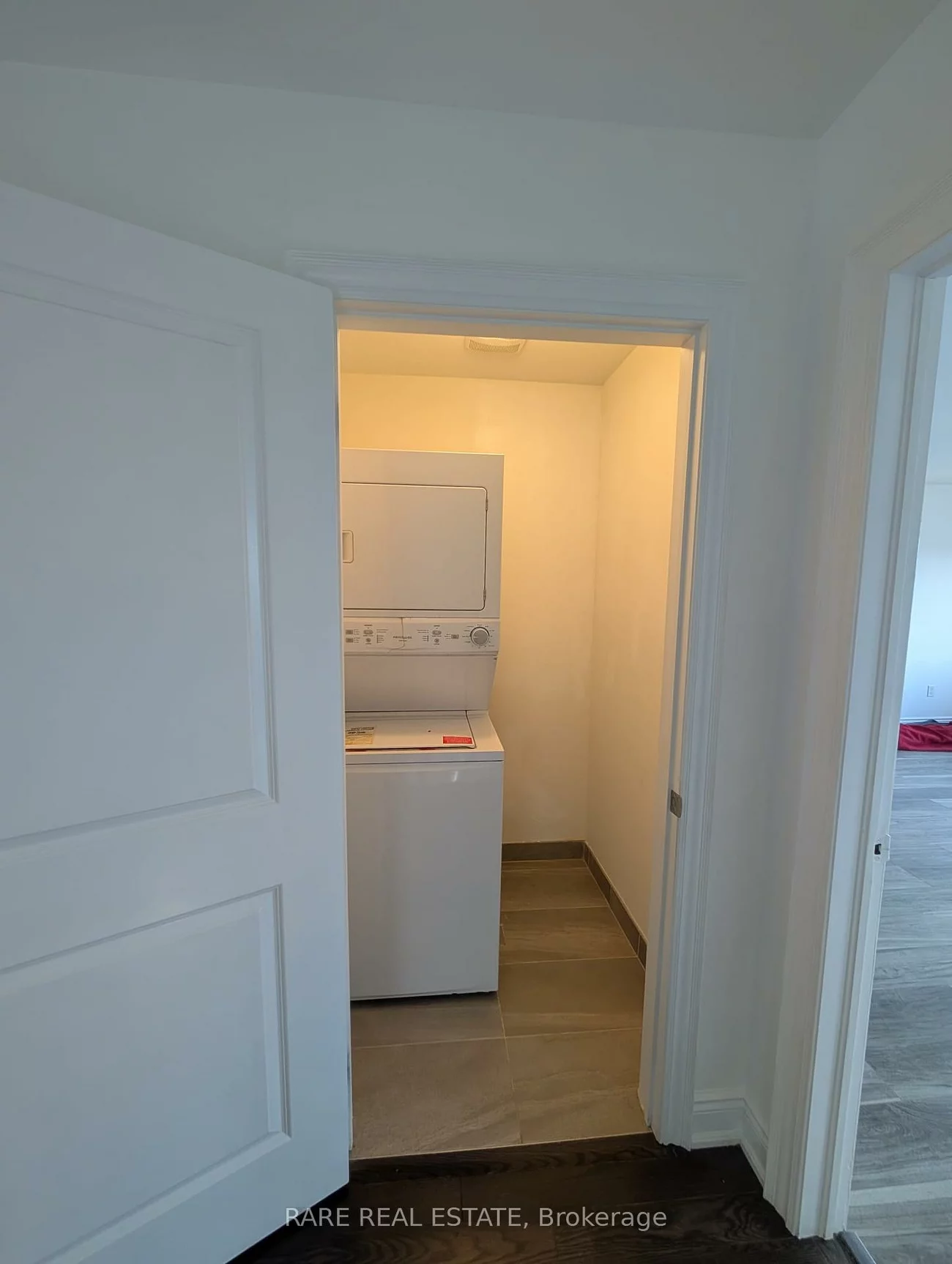2131, Wilson, Alcona, Innisfil