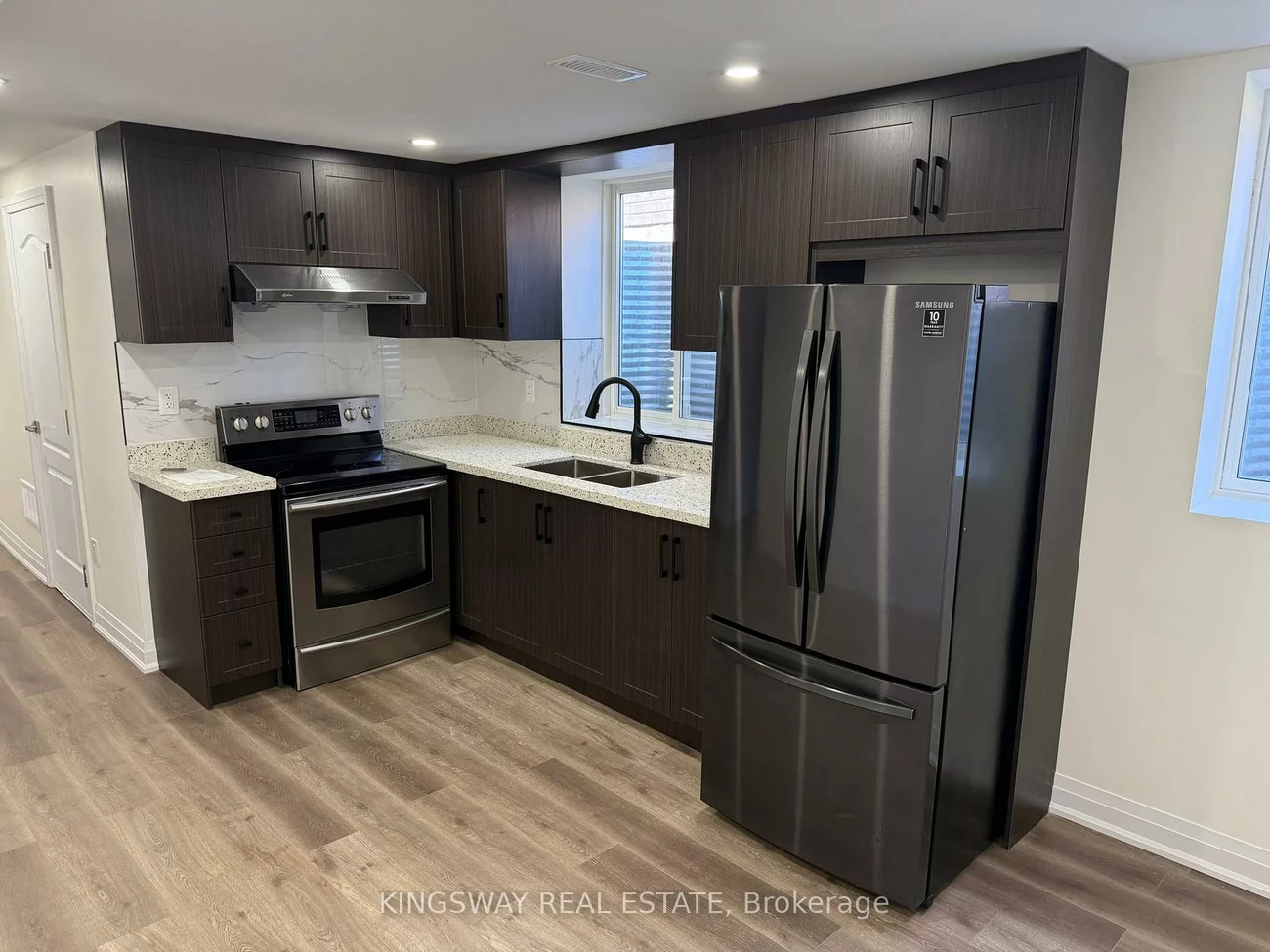 2111, Wilson, Alcona, Innisfil
