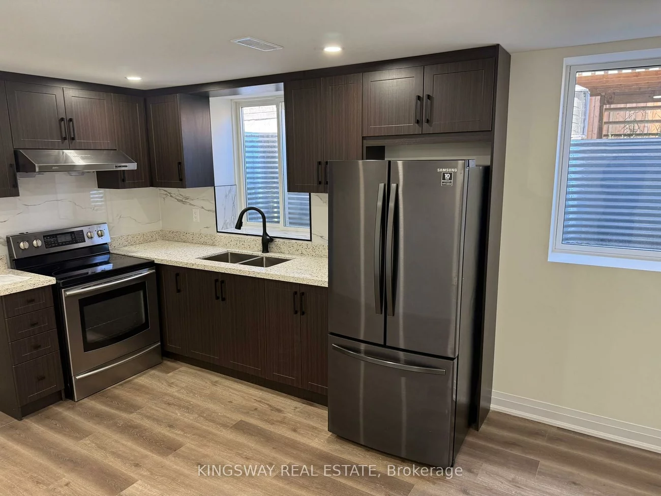 2111, Wilson, Alcona, Innisfil