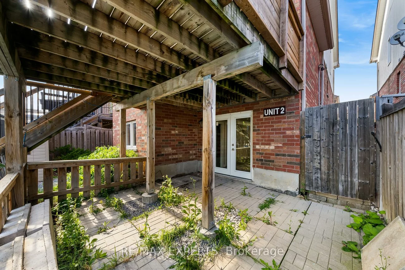 1821, Lamstone, Alcona, Innisfil