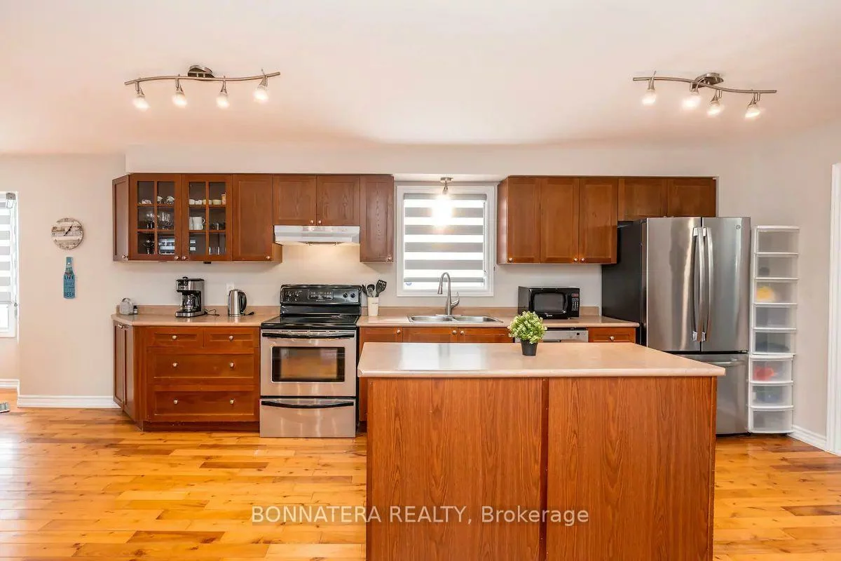 687, Innisfil Beach, Alcona, Innisfil