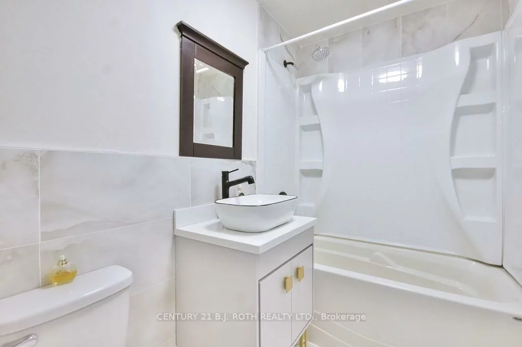2043, St Johns, Alcona, Innisfil
