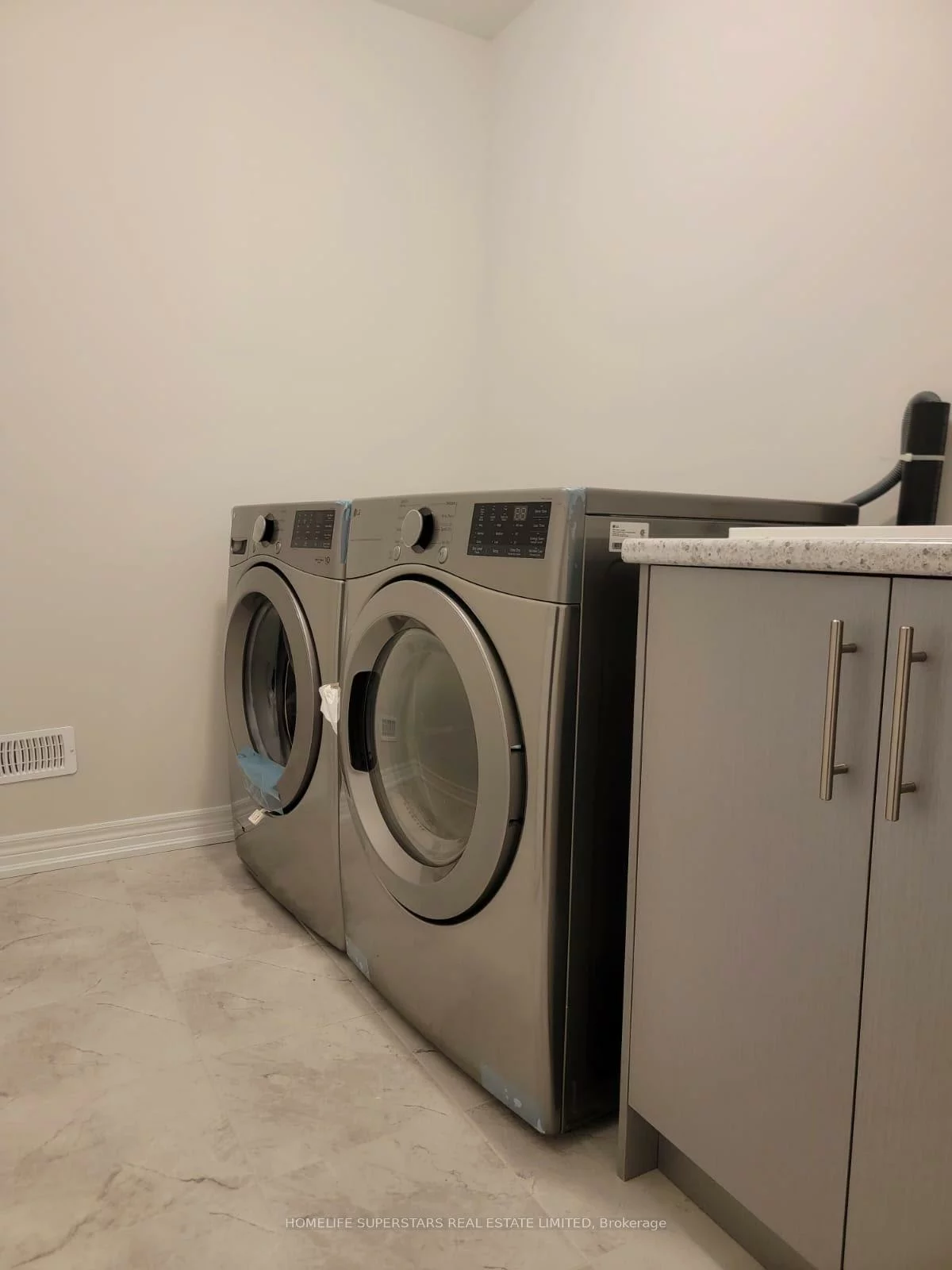 1486, Davis, Lefroy, Innisfil