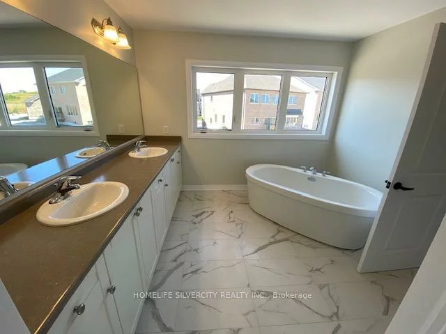 1640, Webster, Alcona, Innisfil