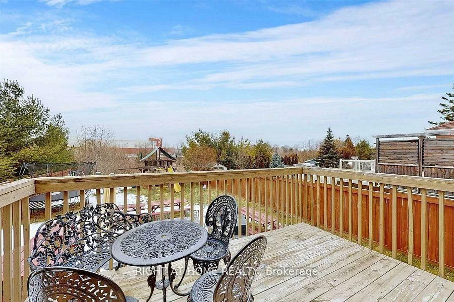 1269, Gina, Alcona, Innisfil