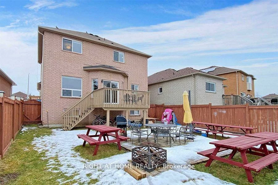 1269, Gina, Alcona, Innisfil