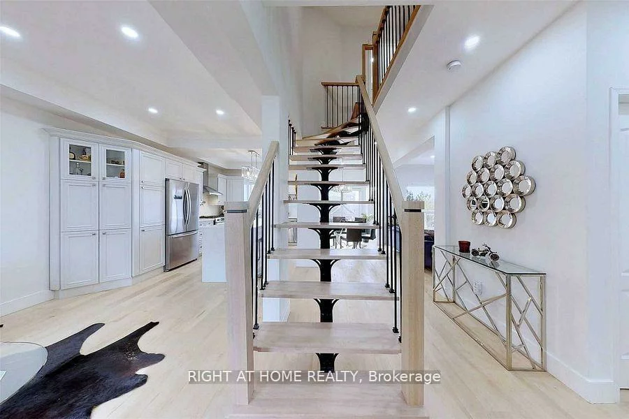 1269, Gina, Alcona, Innisfil