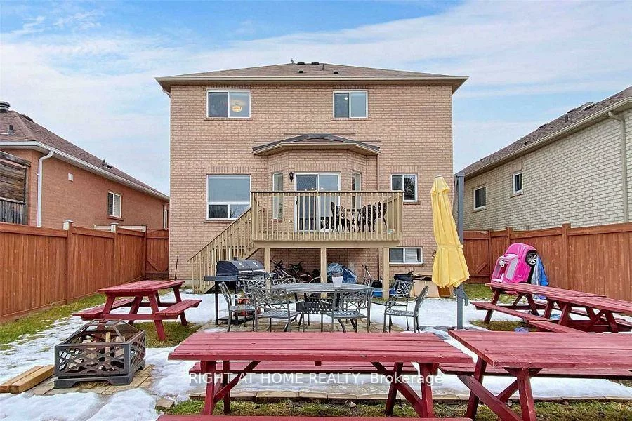 1269, Gina, Alcona, Innisfil