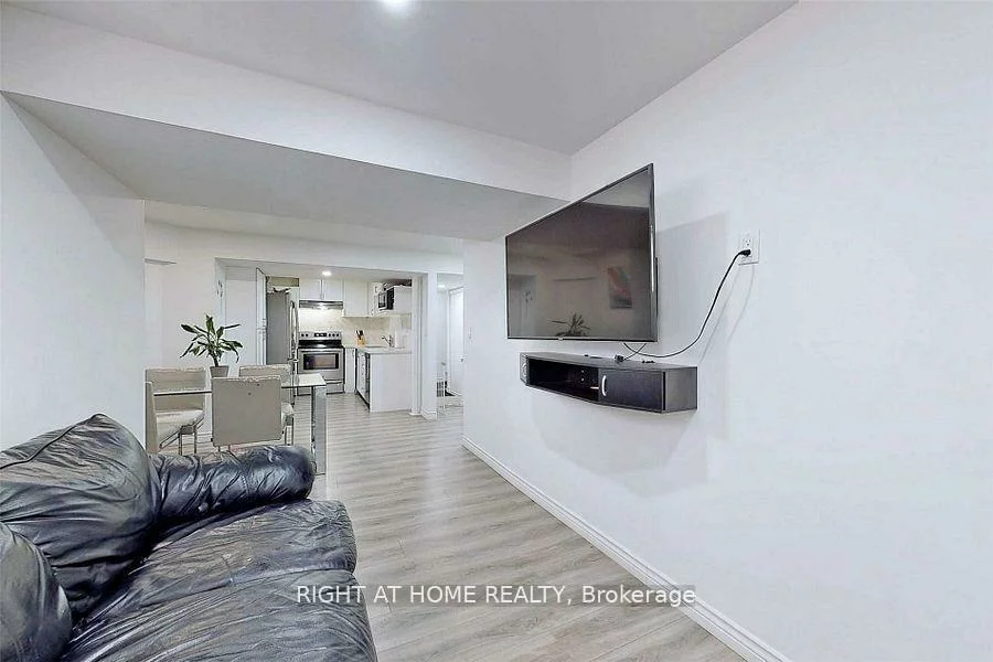 1269, Gina, Alcona, Innisfil