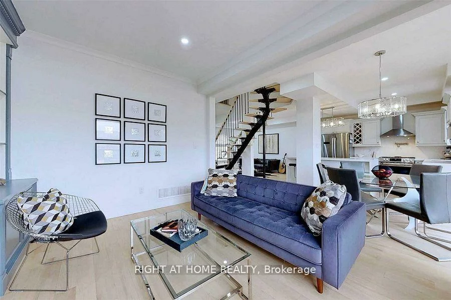 1269, Gina, Alcona, Innisfil