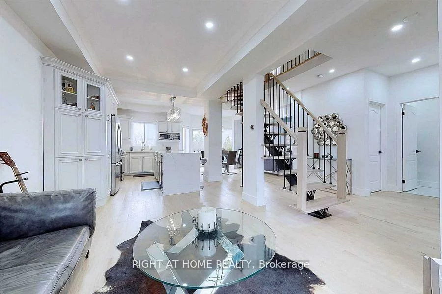 1269, Gina, Alcona, Innisfil