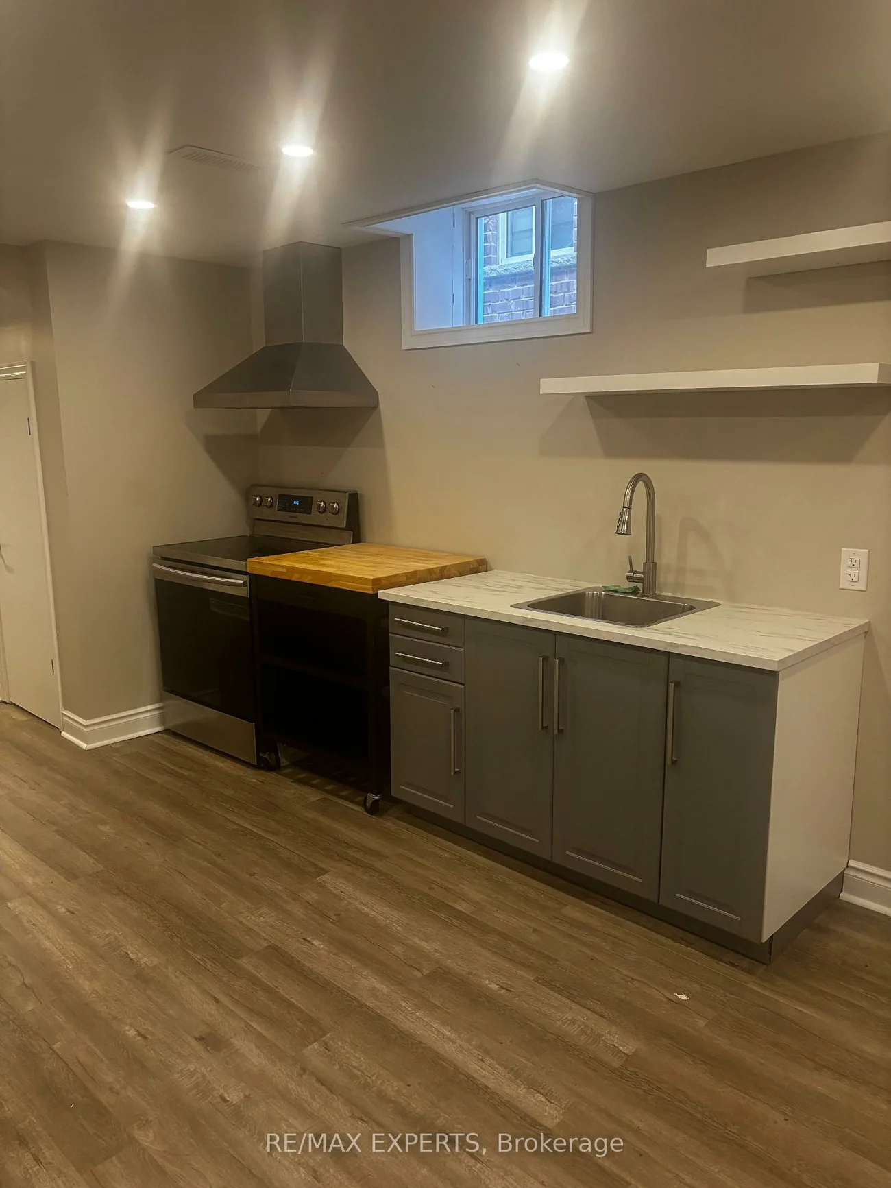 1153, Peelar, Lefroy, Innisfil