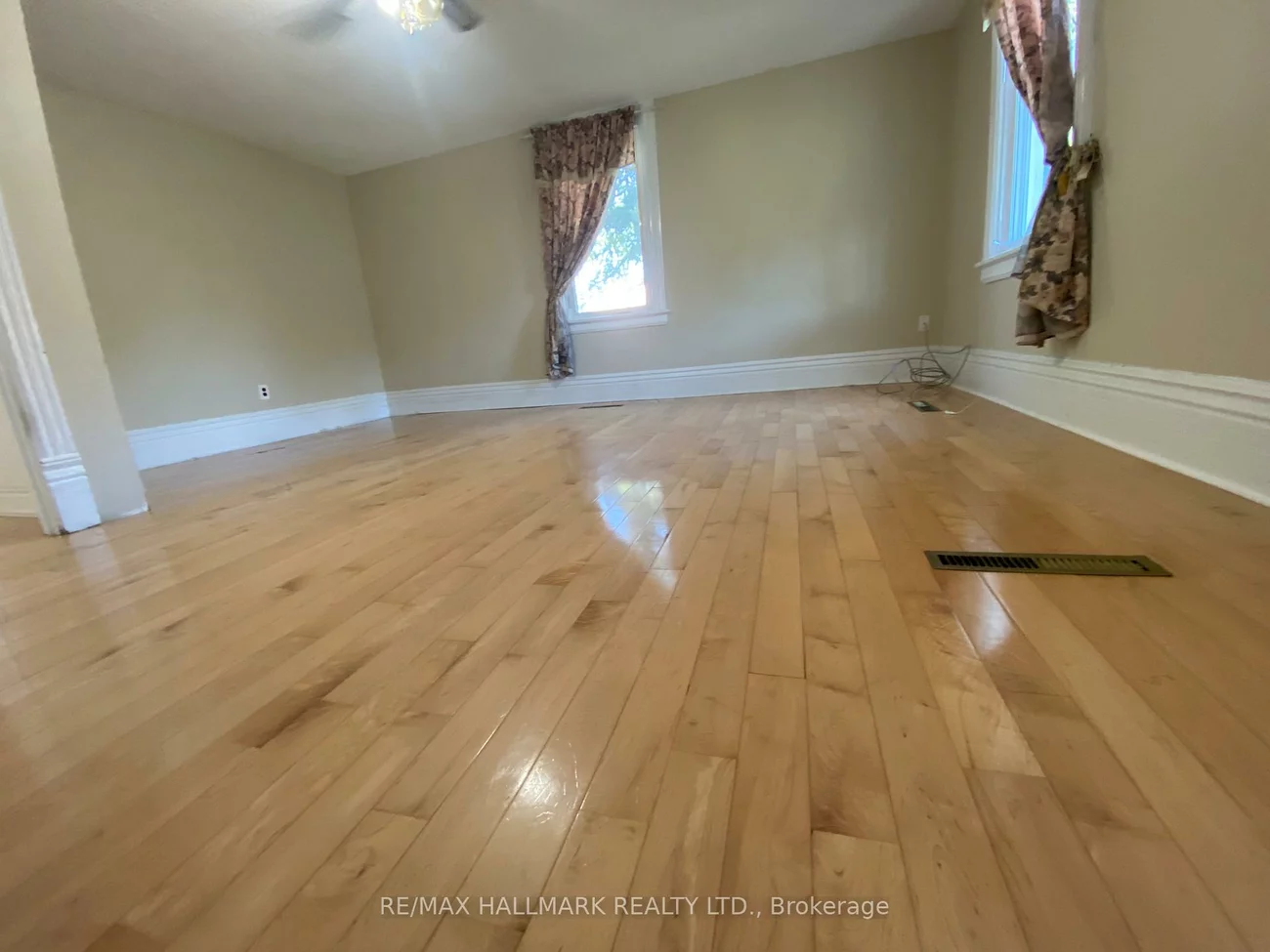 5440, Yonge, Rural Innisfil, Innisfil