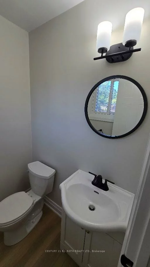 698, Burton, Alcona, Innisfil