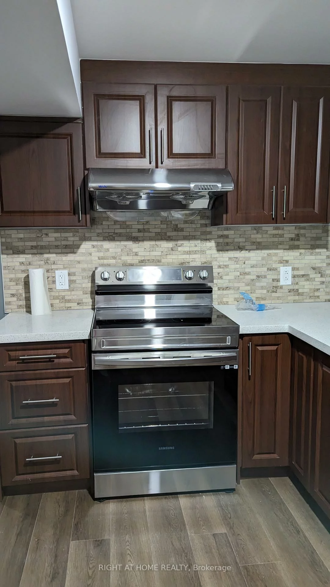 1436, Tomkins, Alcona, Innisfil