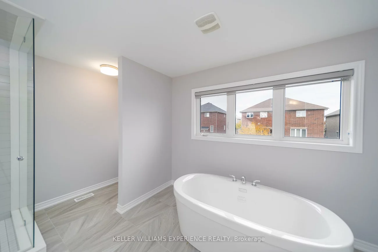 1396, Lawson, Alcona, Innisfil