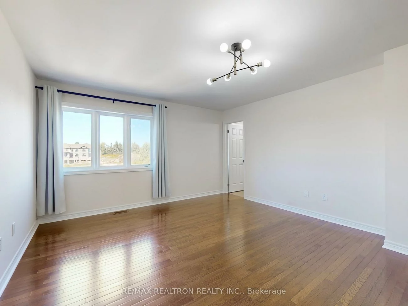 1192, Mary-Lou, Alcona, Innisfil