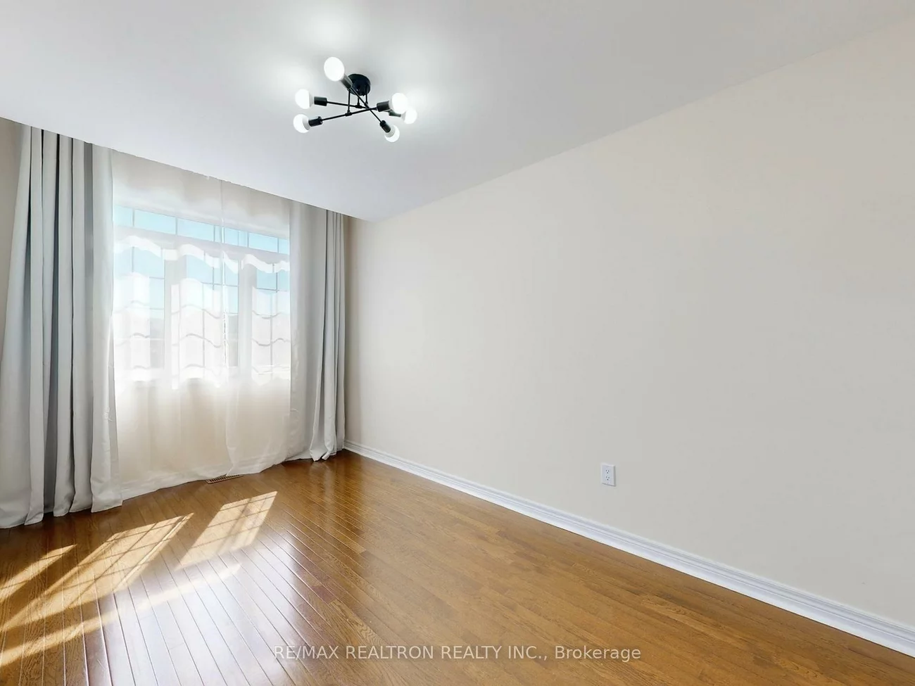 1192, Mary-Lou, Alcona, Innisfil