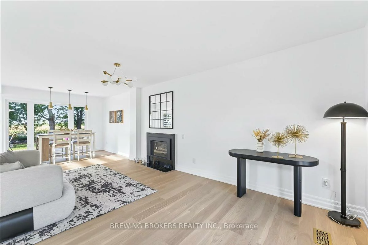 261, Nelson, Stroud, Innisfil