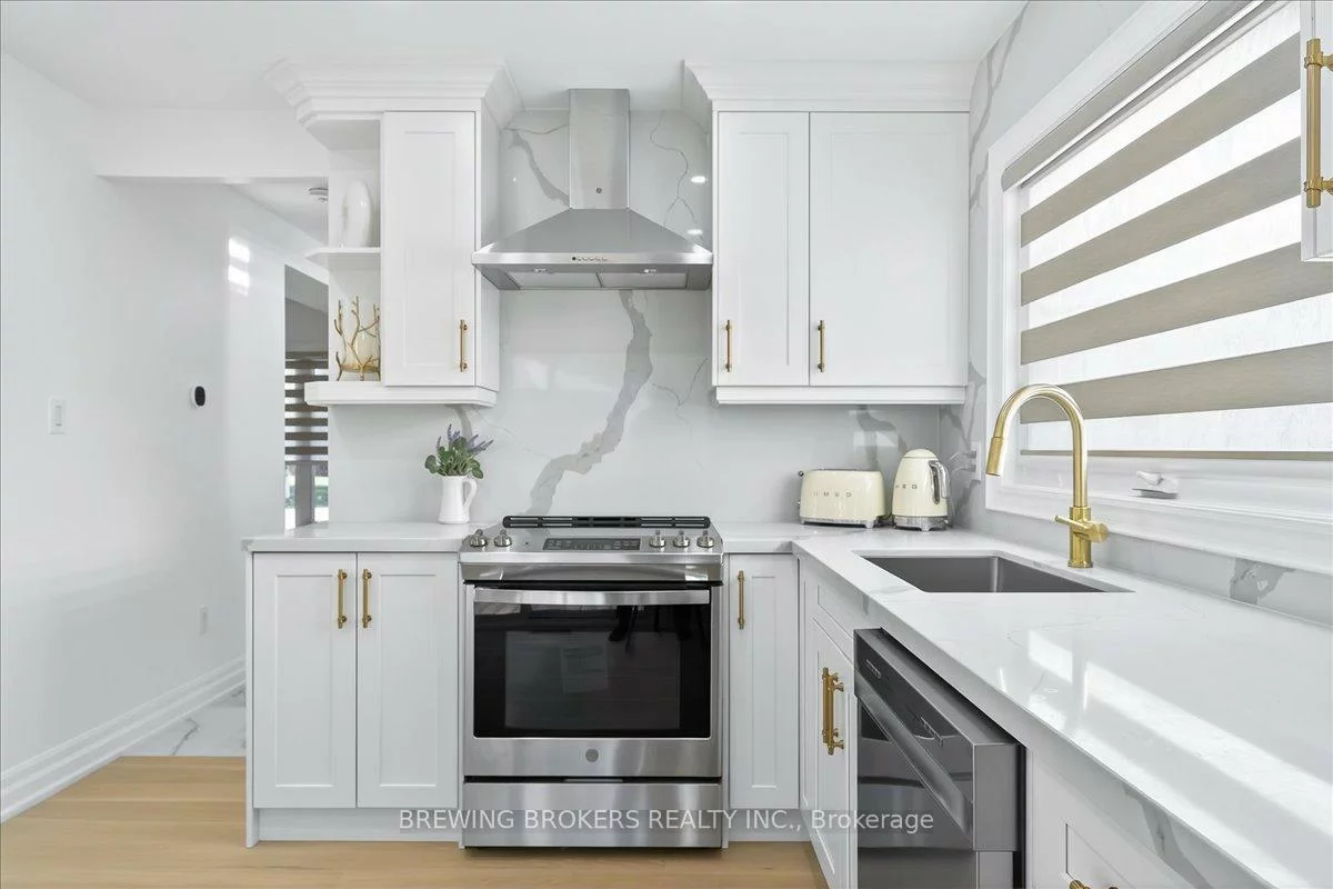 261, Nelson, Stroud, Innisfil