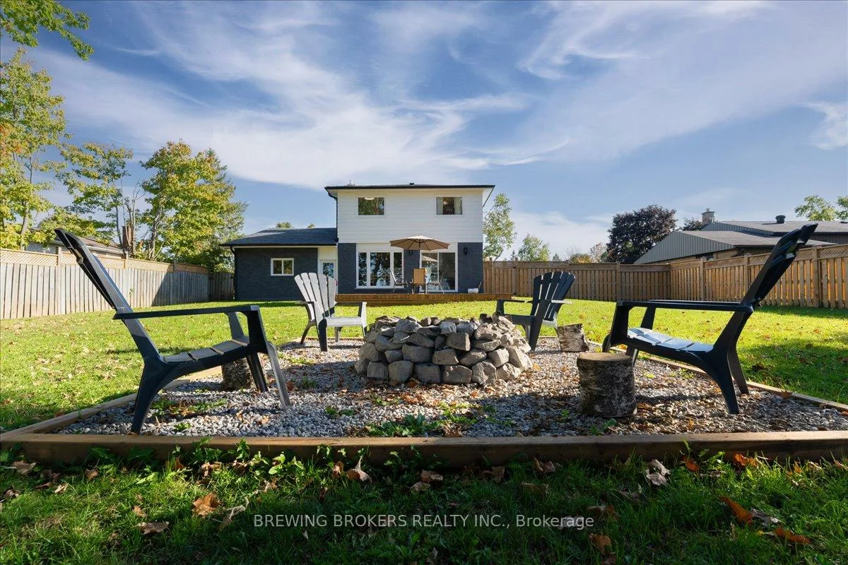 261, Nelson, Stroud, Innisfil