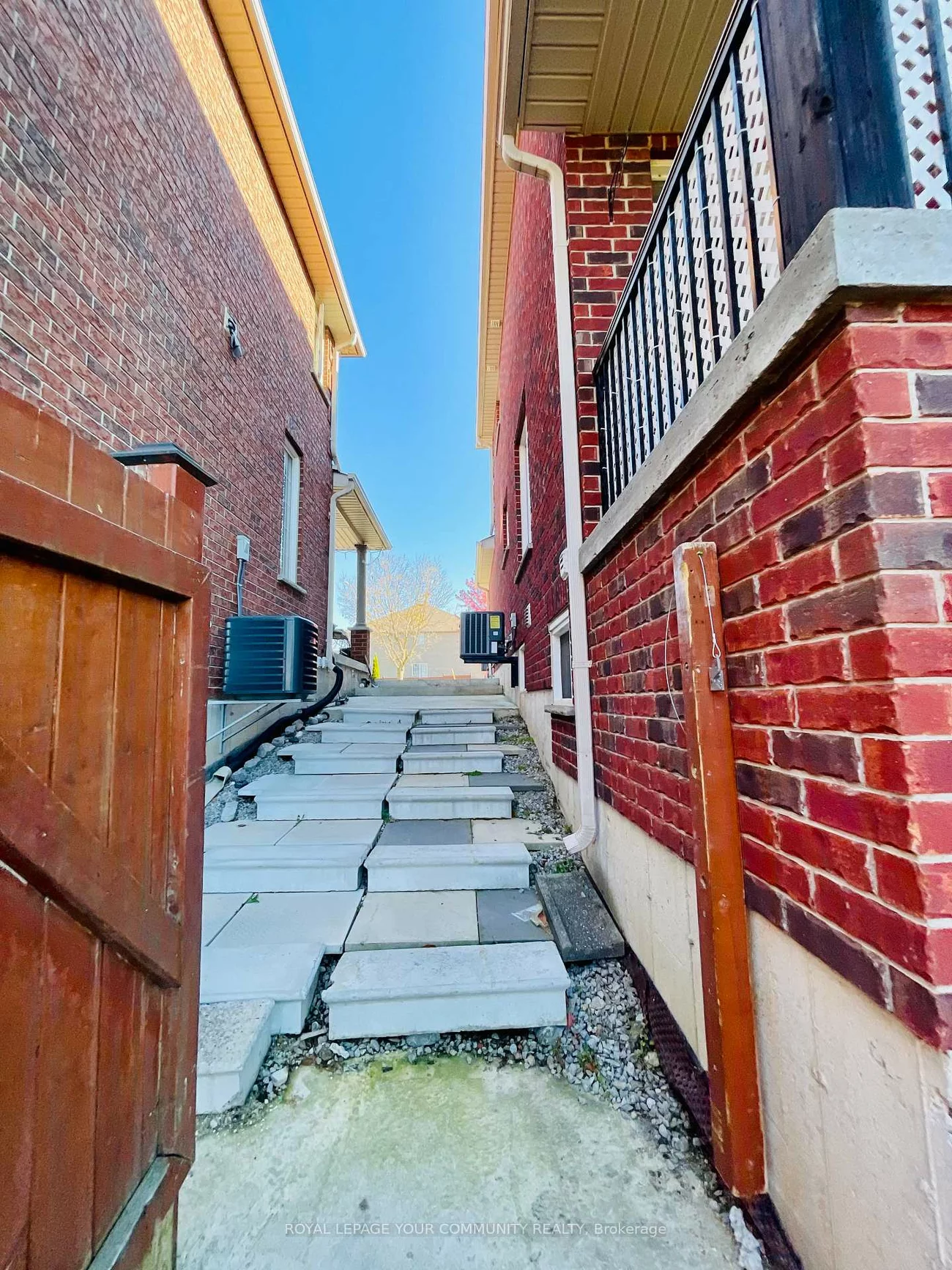 996, Booth, Alcona, Innisfil