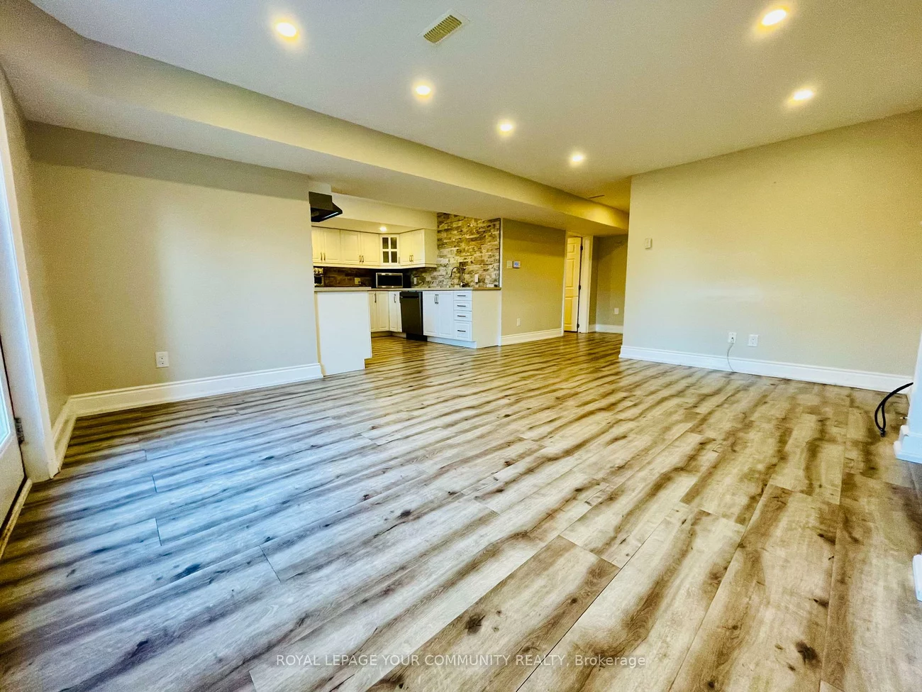 996, Booth, Alcona, Innisfil