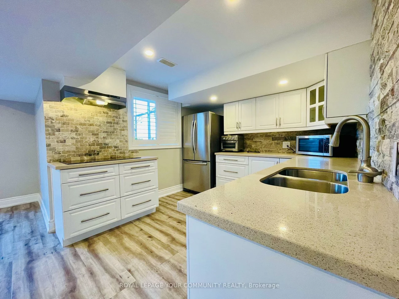 996, Booth, Alcona, Innisfil