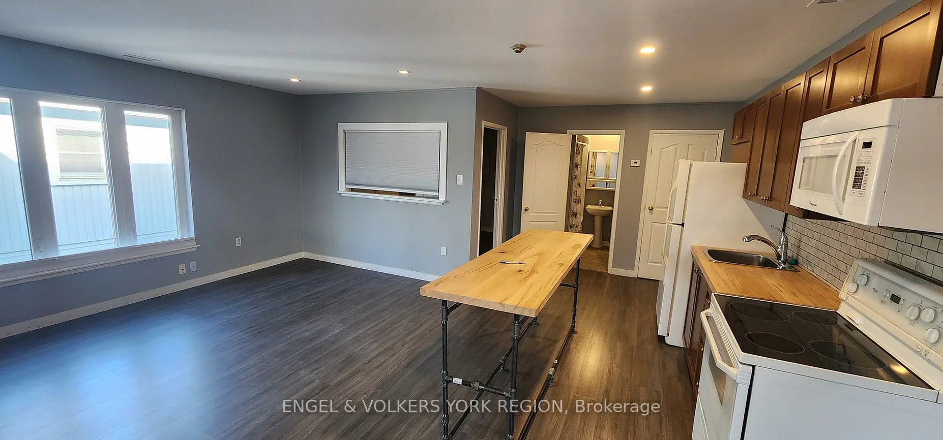 6, Queen, Cookstown, Innisfil