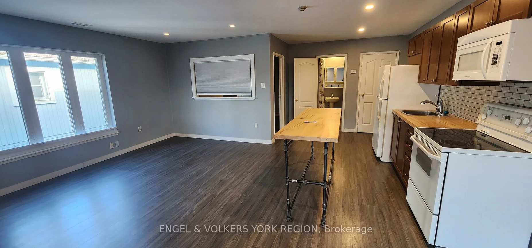 6, Queen, Cookstown, Innisfil